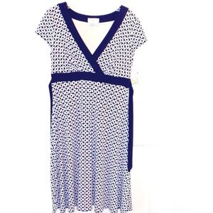 Beautiful Ladies Black and White dress, size 6, used $5.00